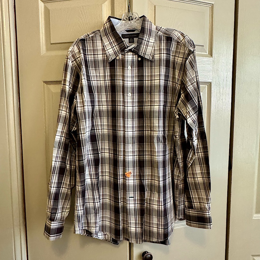 Tommy Hilfiger Black White Grey Plaid Long Sleeve Button Down Shirt